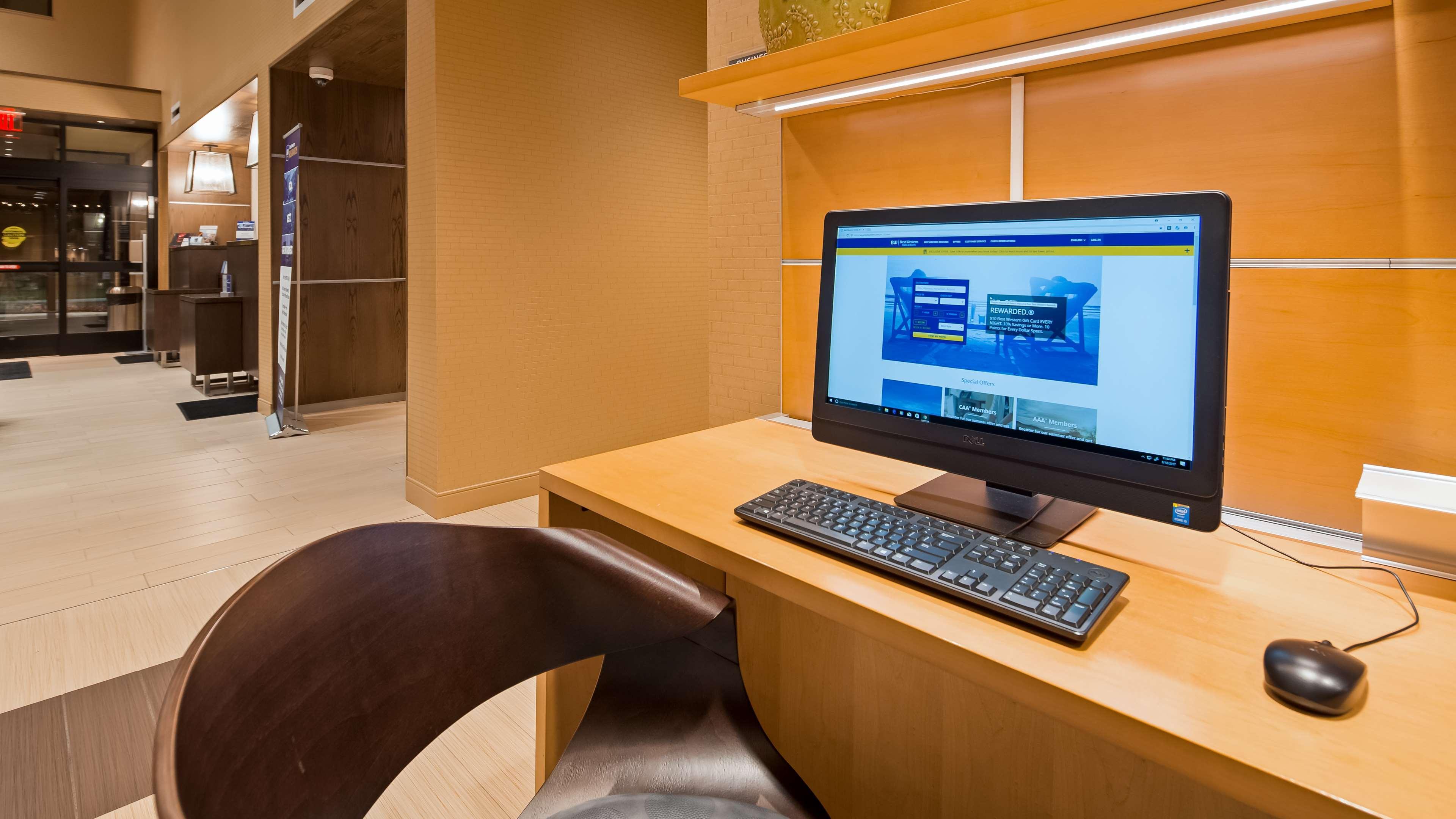 Best Western Plus Franciscan Square Inn & Suites Steubenville Zewnętrze zdjęcie