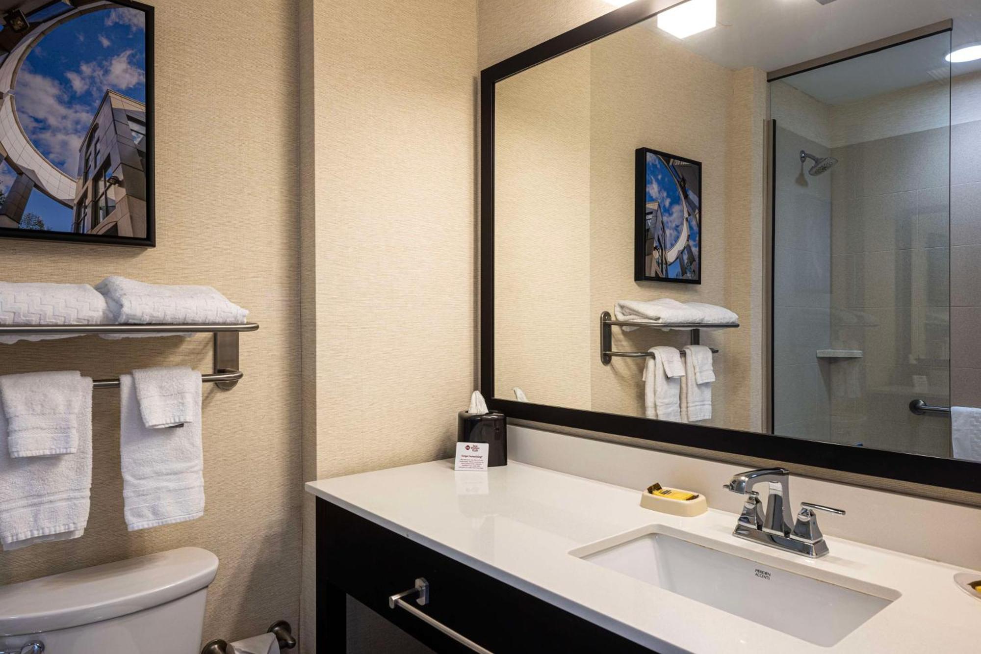 Best Western Plus Franciscan Square Inn & Suites Steubenville Zewnętrze zdjęcie