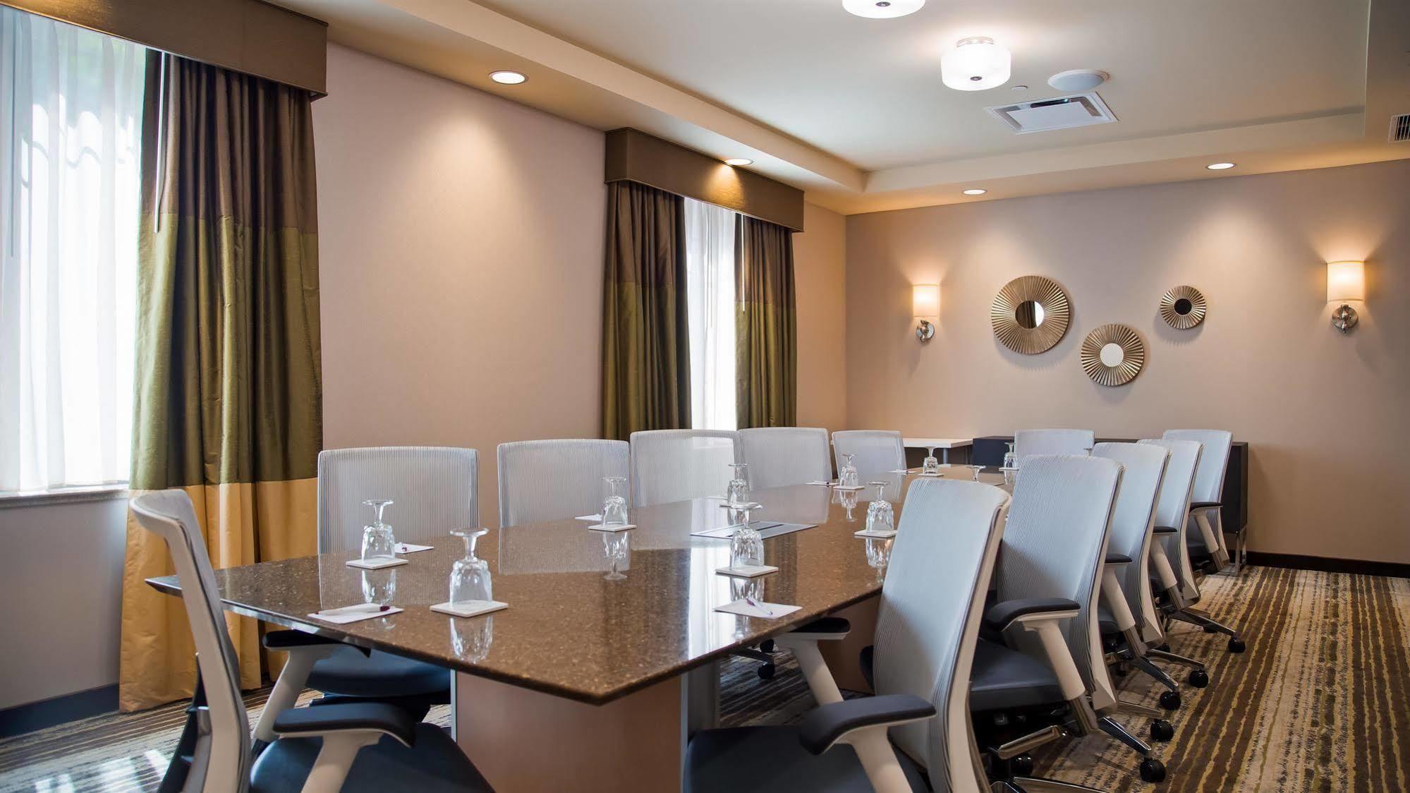 Best Western Plus Franciscan Square Inn & Suites Steubenville Zewnętrze zdjęcie